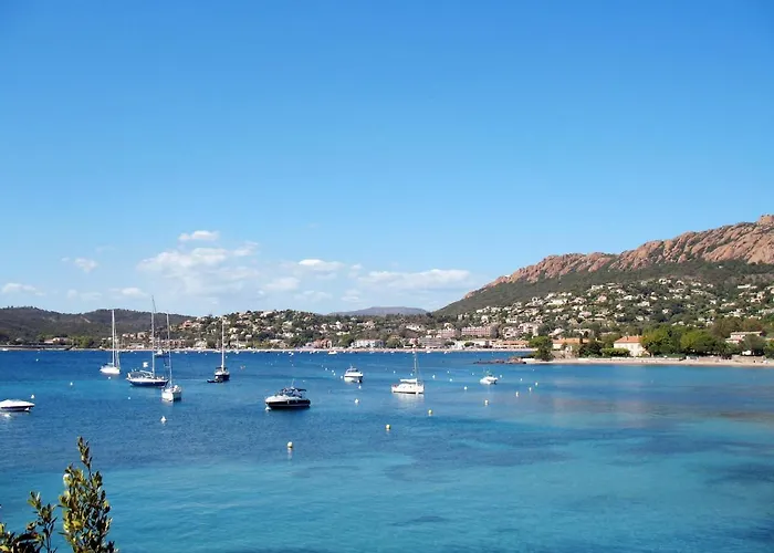 Apartamento Hameau - N1 208 By Interhome Saint-Raphaël