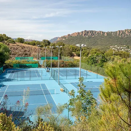 Апартаменты Hameau - N1 208 By Interhome Сен-Рафаэль